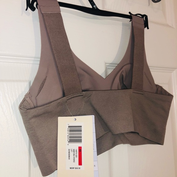 2 True body lift V neck bralettes (XS) - Picture 8 of 9